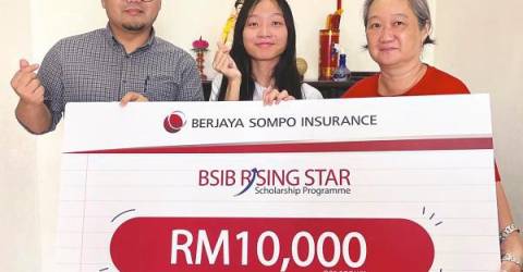 Trio awarded ‘Rising Star’ scholarships