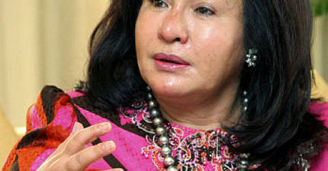 Rosmah mansor clearance pink diamond