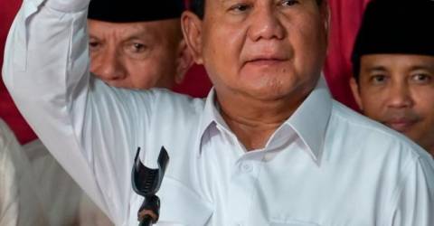 Anwar is the first leader to congratulate Prabowo