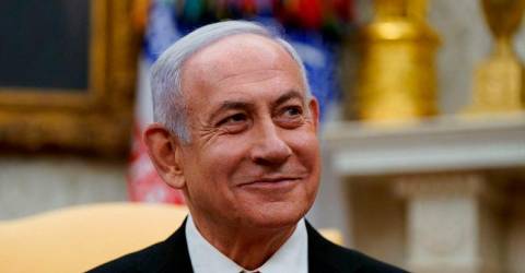 Netanyahu praises Trump plan to move Palestinians out of Gaza