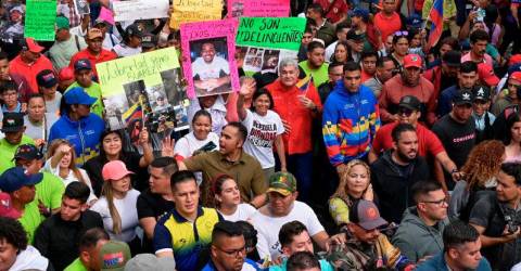 US threatens severe sanctions if Venezuela refuses migrants