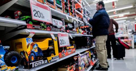 That seat will cost how much? US businesses already seeing impact of Trump tariffs