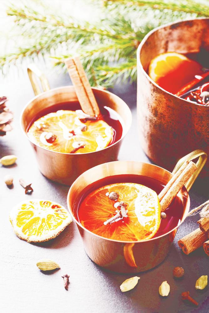 $!Wassail is a hearty spiced punch to toast the season. – FREEPIKPIC