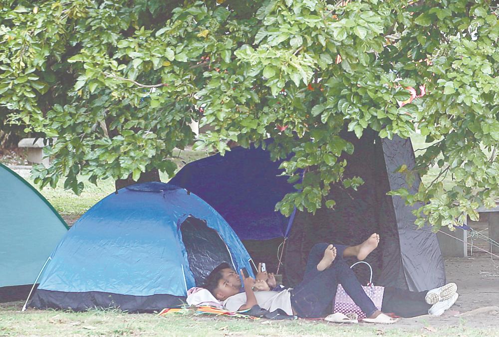 Hafiz suggested authorities consider alternatives such as designated camping zones with proper waste management and permit systems to balance tourism and sustainability. – AMIRUL SYAFIQ/THESUN