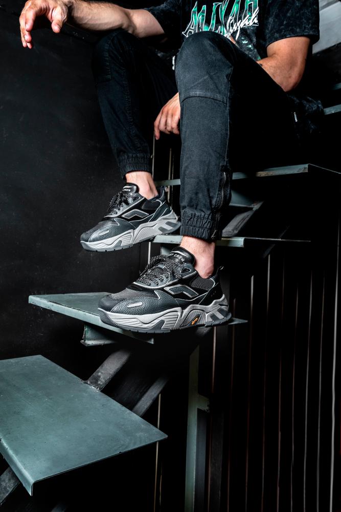 A pair of high quality sneakers will elevate a man’s everyday look. – PEXELS $!A pair of high quality sneakers will elevate a man’s everyday look. – PEXELS