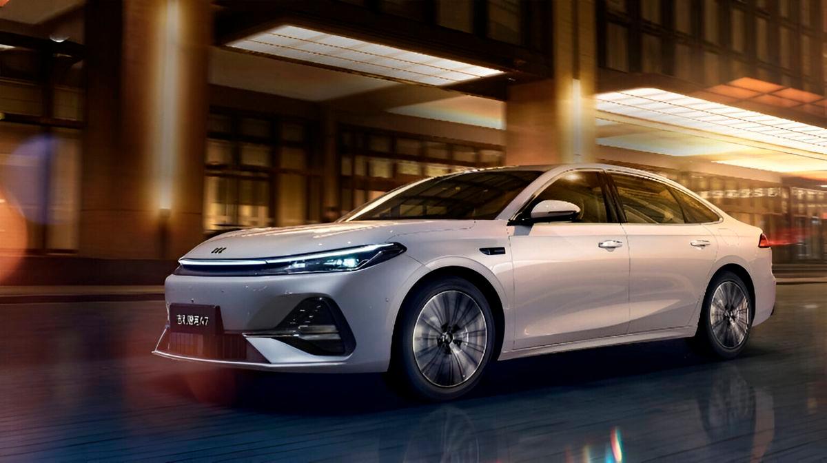 Geely Unveils Galaxy A7 EM-i Plug-in Hybrid Sedan with Over 2,100km Driving Range $!Geely Unveils Galaxy A7 EM-i Plug-in Hybrid Sedan with Over 2,100km Driving Range