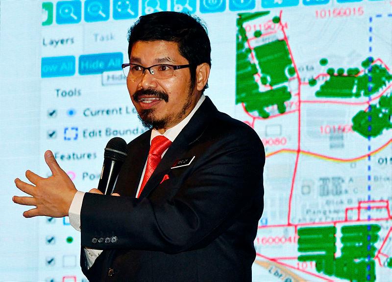 Datuk Seri Dr Mohd Uzir Mahidin–Bernamapix