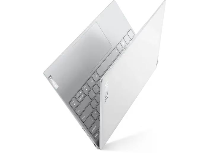 $!Slimmest laptops face off