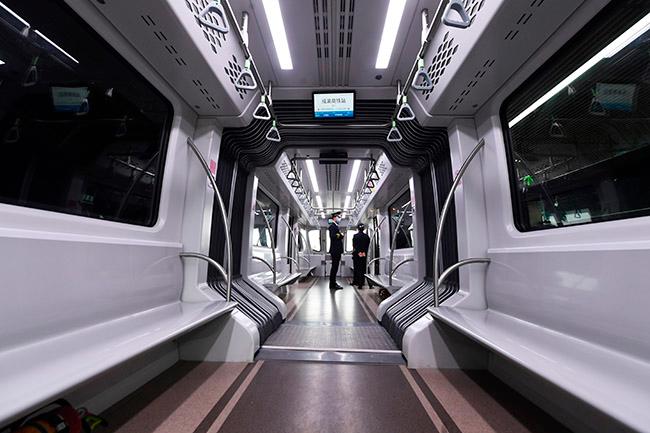 $!The world’s first driverless Cloud Bus officially opened in Bishan, Chongqing