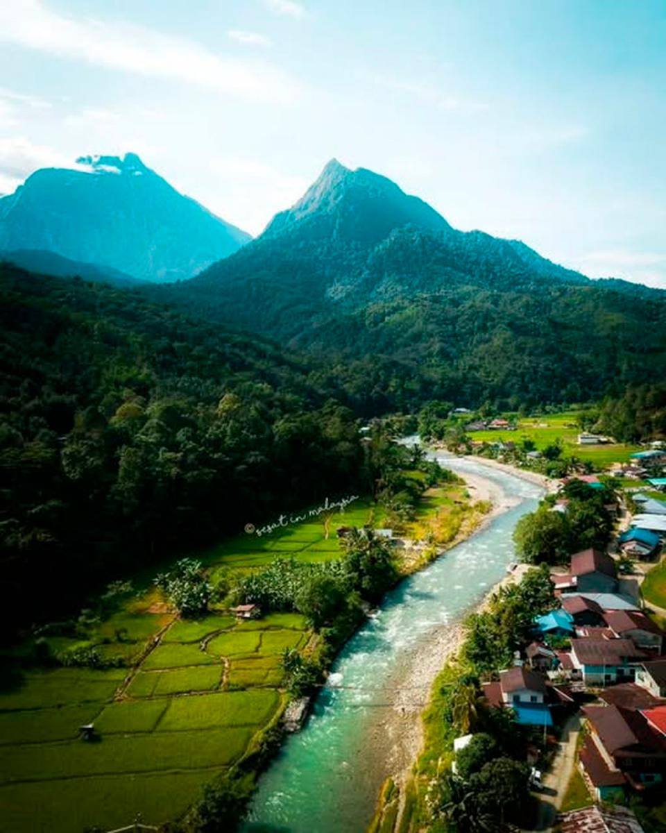 Kampung Tambatuon, Sabah. Gambar dari Tourim Malaysia/ Facebook.