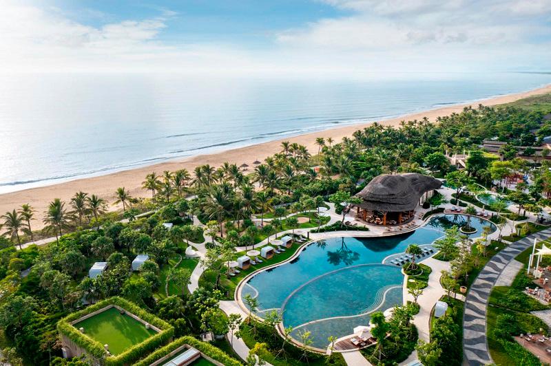 Nestled directly on the stunning central coast, New World Hoiana Beach Resort is Vietnam’s pre-eminent integrated luxury resort