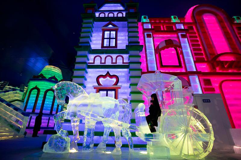 Harbin Completes the World’s Largest Indoor Ice and Snow Theme Park