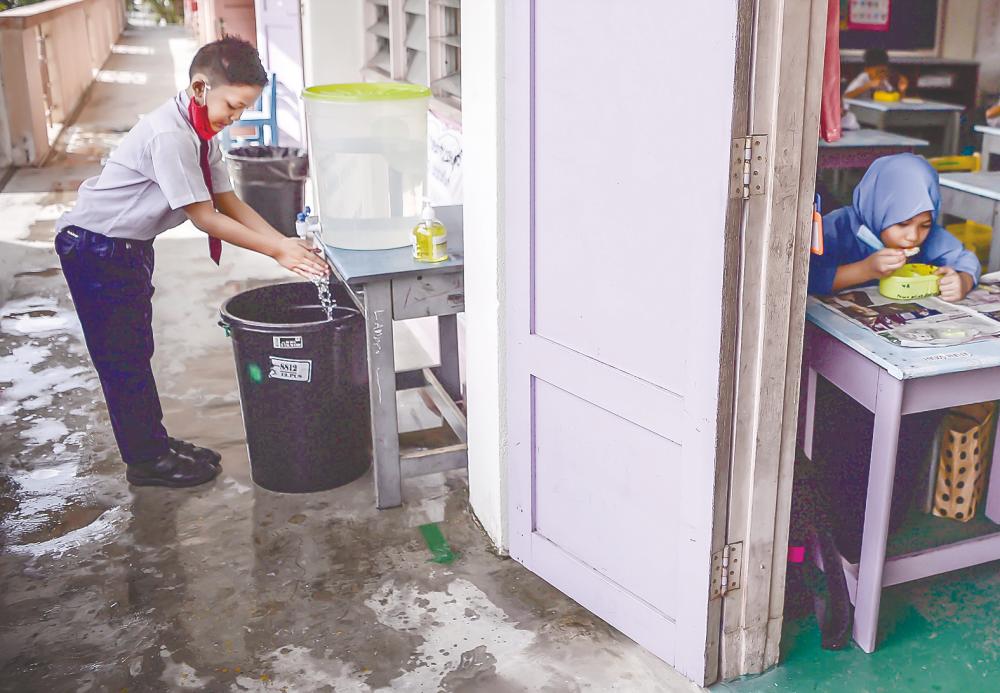 Tee said with the resumption of social activities, susceptible children are now experiencing rapid transmission of the virus, leading to a rise in cases. – ADIB RAWI YAHYA/THESUN