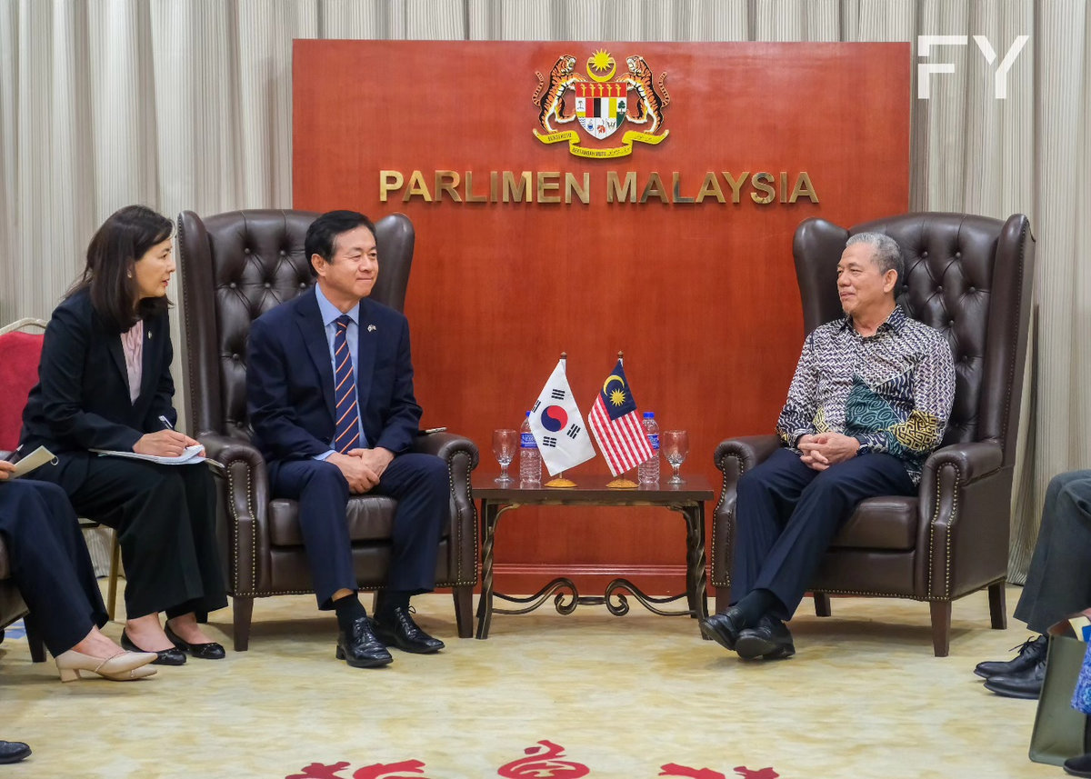 Deputy Prime Minister Datuk Seri Fadillah Yusof during courtesy meeting with South Korean PresidPresident’s Special Envoy Kim Young Choon. - Credit: Fadillah Yusof / Facebook