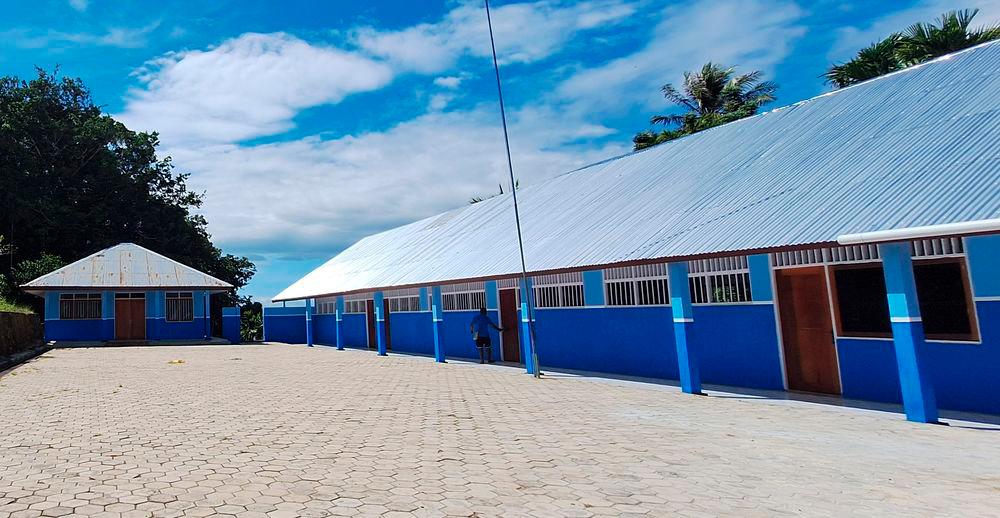 The newly renovated school building for students and teachers at SD Namatota.