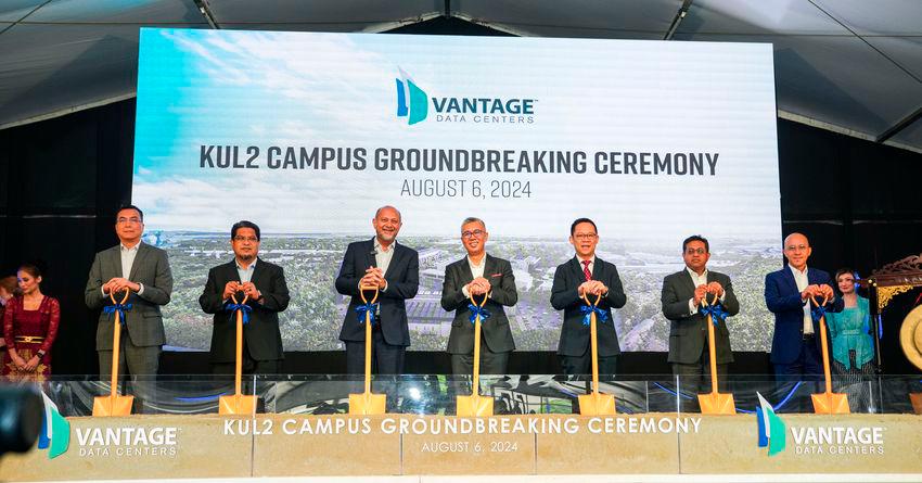 Esteemed guests at the Groundbreaking Ceremony of KUL2 Campus in Cyberjaya, Malaysia. From Left to Right: Kamarul Ariffin Abdul Samad, Chief Executive Officer, Cyberview; Dato’ Romil bin Ishak, Chairman, Cyberview; YB Gobind Singh Deo, Minister of Digital, Malaysia; YB Tengku Zafrul Aziz, Minister of Investment, Trade &amp; Industry, Malaysia; Raymond Tong, APAC President, Vantage Data Centers; Sikh Shamsul Ibrahim Sikh Abdul Majid, Chief Executive Officer, MIDA; and Hasmarizal Bin Hassan, Chief Grid Officer, TNB