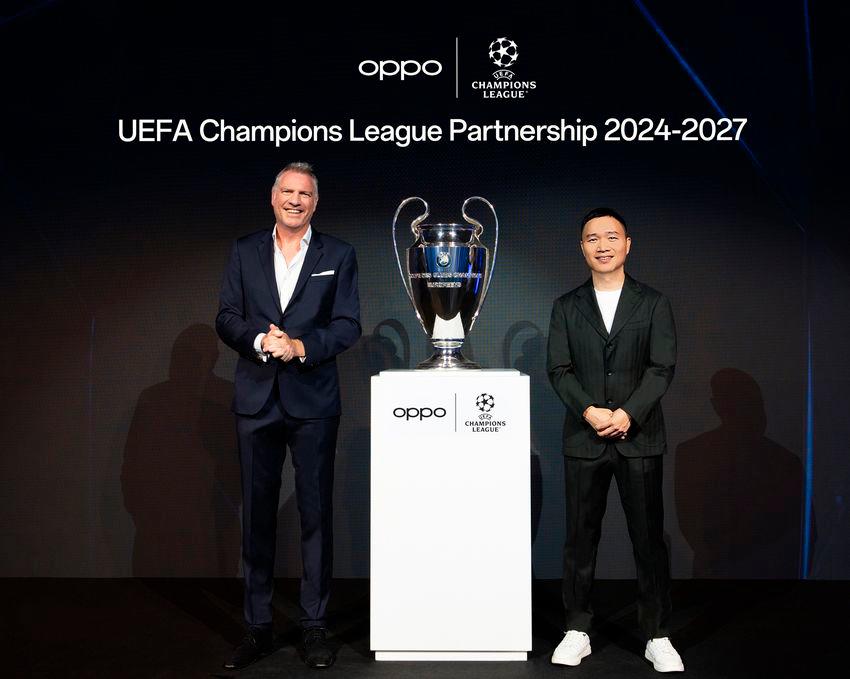 Group Photo of OPPO and UEFA Representatives