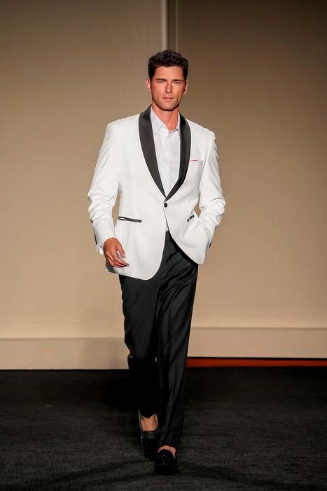 Sean O’Pry opened the runway show for Coofandy