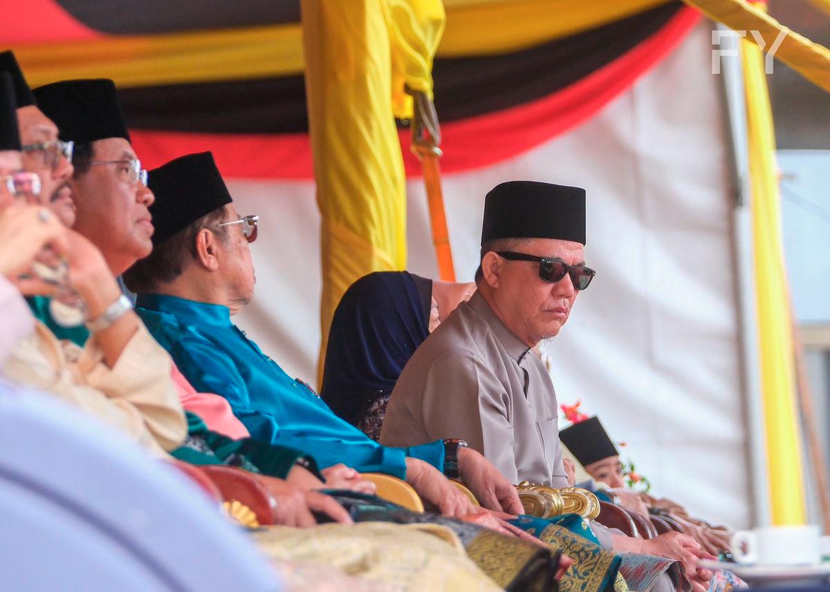 Timbalan Perdana Menteri Datuk Seri Fadillah Yusof di program Kembara Segulai Sejalai Belia Sarawak 2025. - Fadillah Yusof / Facebook