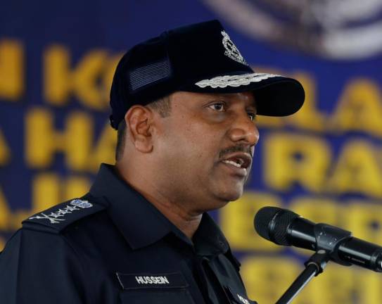 Ketua Polis Selangor, Datuk Hussein Omar Khan. - fotoBERNAMA