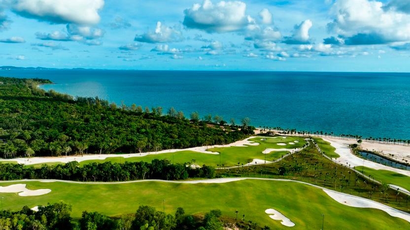 Eschuri Vung Bau Golf is considered one of Vietnam’s most ideally located courses, taking golfers on a journey from the forest to the sea.