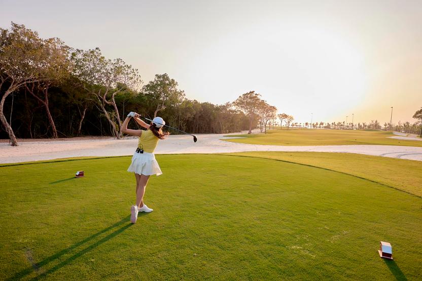 $!Eschuri Vung Bau Golf offers golfers a luxurious experience with sunset views.