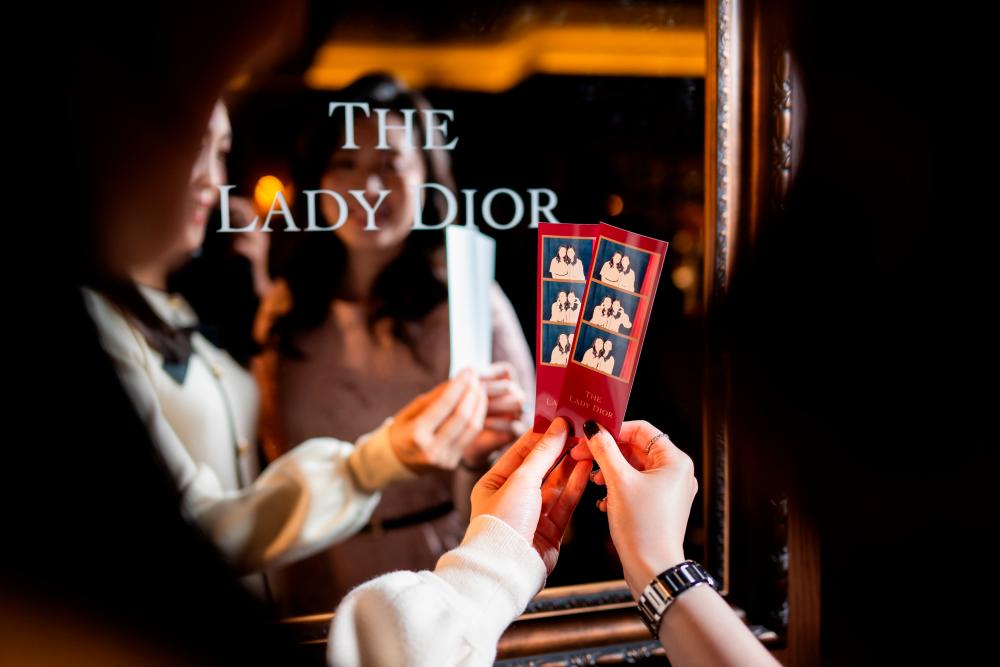 $!“The Lady Dior Pub” offers a line up of unparalleled luxury experience, including a fun instant photo booth and much more.