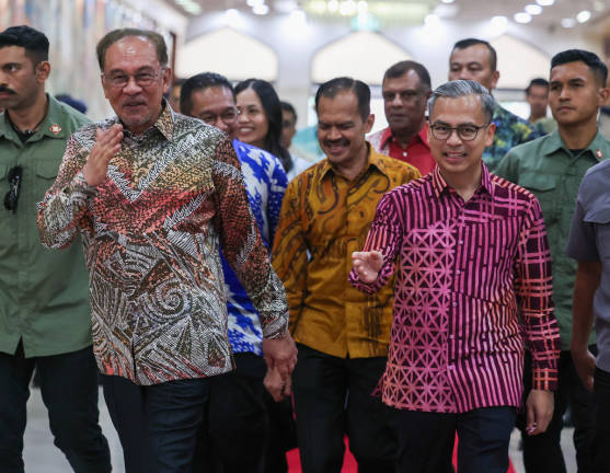 Prime Minister Datuk Seri Anwar Ibrahim attended the National Journalists’ Day Summit 2025 at Dewan Merdeka, World Trade Centre (WTC) today. Also present was Communications Minister Datuk Fahmi Fadzil. - BERNAMApix