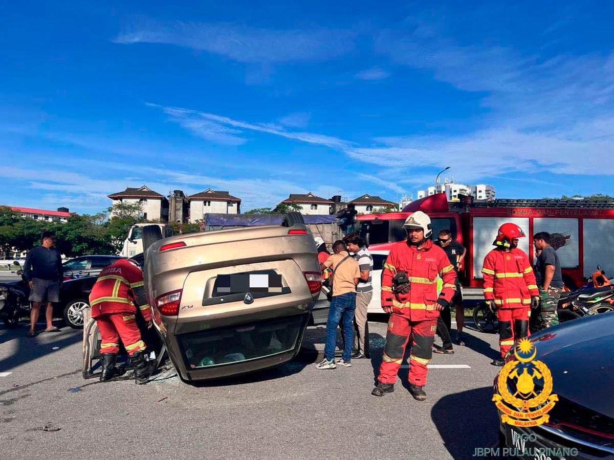 Kredit: Pusat Gerakan Operasi JBPM Pulau Pinang / Facebook