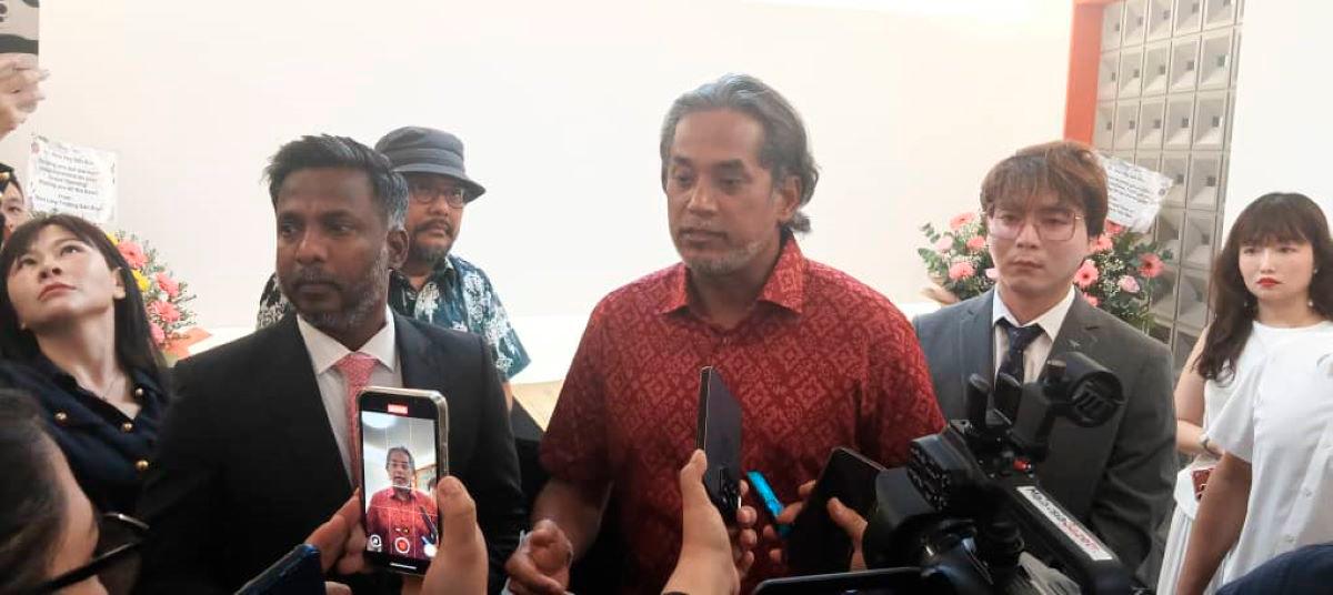 Khairy speaks to reporters after officiating the new Sino Sky Sdn Bhd office at Wisma HLX, Kuala Lumpur, today. - Ikhwan Zulkaflee / theSun