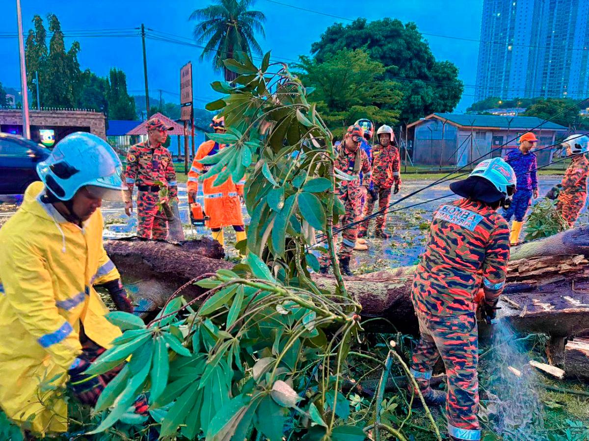 Kredit gambar Balai Bomba dan Penyelamat Bayan Baru