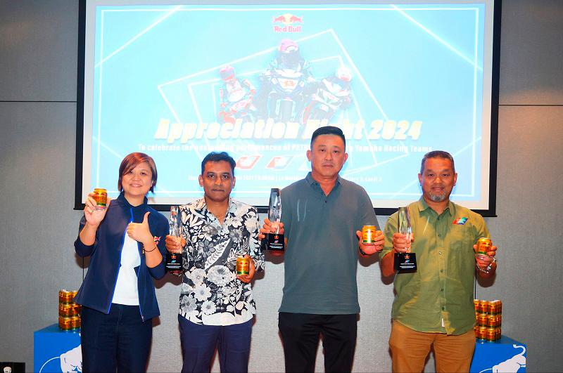 $!From left: Adelene Tay, Head of Marketing of Red Bull; Mr. K. Sivanesan, 31 Racing Team Owner; Mr. Yong Yin Hoe, Maju Motor Racing Team Owner; and Mr Che Ku Jonaidi, CKJ Racing Team Owner