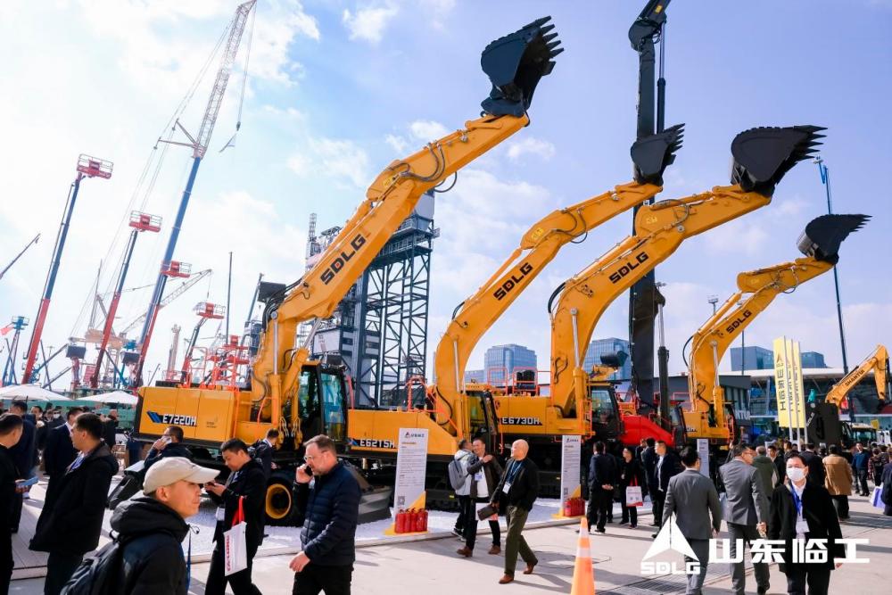 SDLG Shines at bauma CHINA 2024 While 2025 SDLG Global Dealer Summit Held Grandly