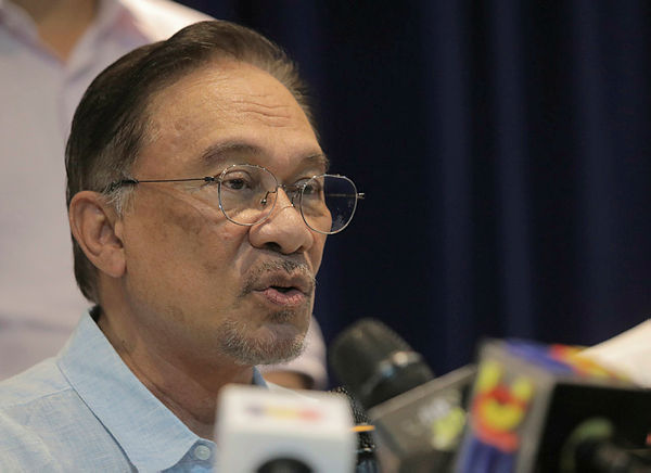 Three issues to be discussed at PKR meeting on Wednesday: Anwar