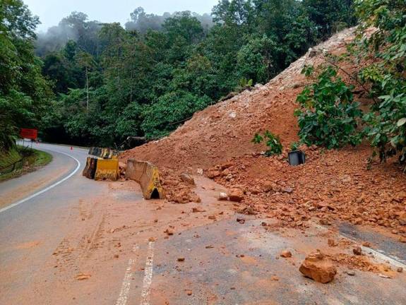 - foto Polis Ipoh