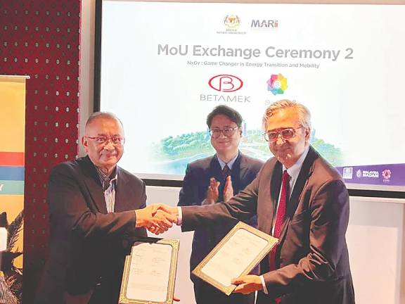 From left: Betamak Bhd chairman Ahmad Subri Abdullah, MARii CEO Azrul Reza Aziz and SiGenex Group Holdings CEO Tanvir Rsab.