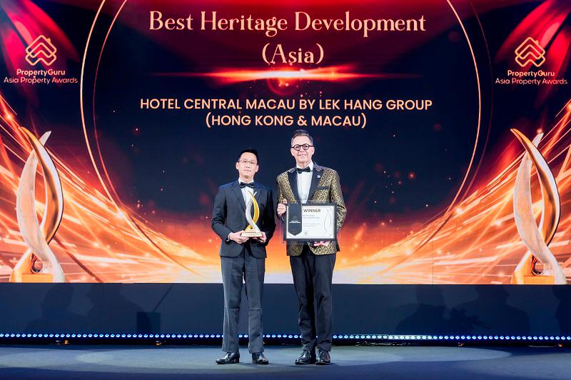 $!Mr. James Wong, Marketing Director and Senior Assistant to the Chairman of Lek Hang Group, proudly accepted the award.