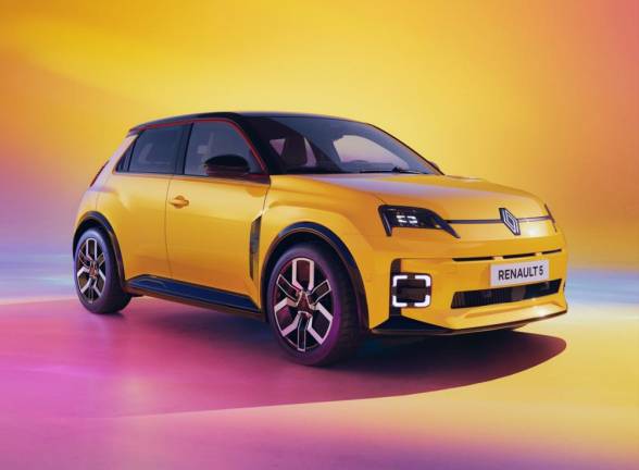 Renault 5 E-Tech Electric: A Modern Twist on an Iconic Supermini