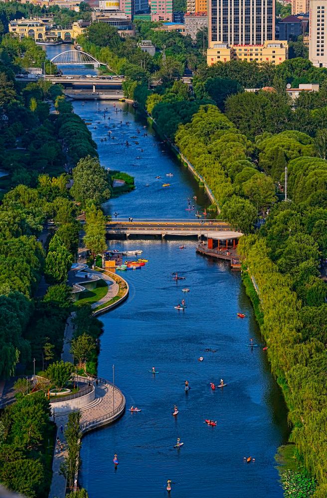 Chaoyang District of Beijing is dedicated to establishing a world-class “Two Rivers, One Belt” waterfront economic zone.