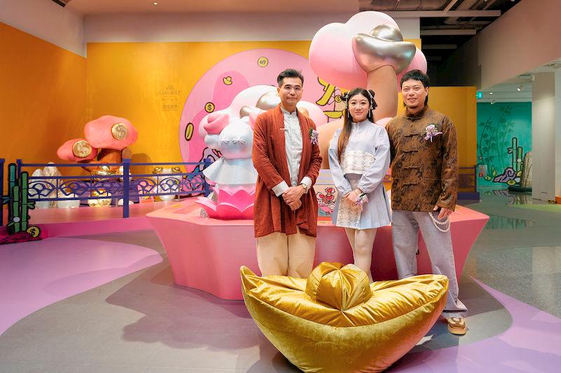 $!Curator Mr. Gary Mok, artists Sanchia Lau and Ray Chan have joined forces for the first time to merge their well acclaimed artistic IPs — Wishing Doll and Shake Money Tree.