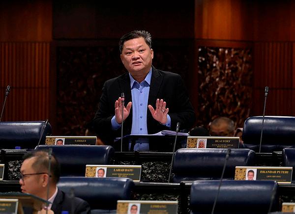 Datuk Seri Huang Tiong Sii–Bernamapix