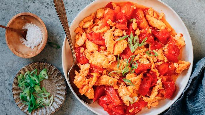 Sweet-savoury egg stir-fry is a favourite in many households. – PIC FROM YOUTUBE @OMNIVORE COOKBOOK $!Sweet-savoury egg stir-fry is a favourite in many households. – PIC FROM YOUTUBE @OMNIVORE COOKBOOK