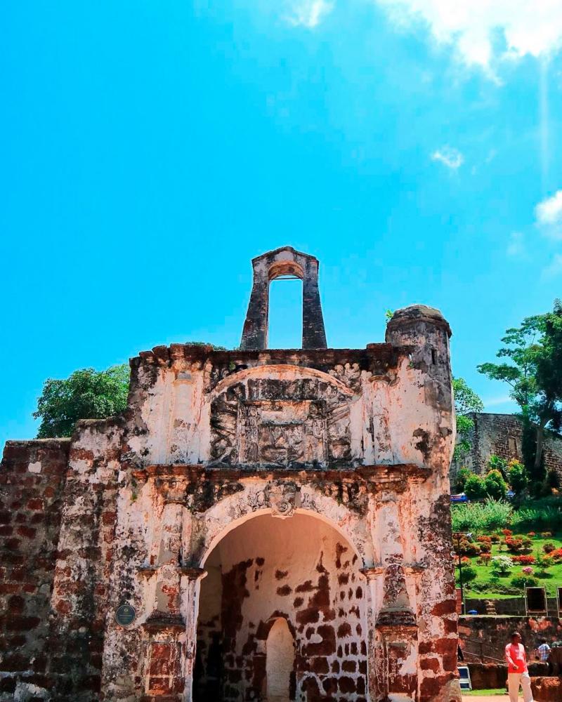 $!A Famosa’s Porta de Santiago is a reminder of the state’s colonial past. – PINTERESTPIC