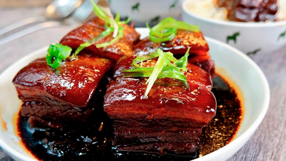Braised pork belly (dongpo rou) – YOUTUBE $!Braised pork belly (dongpo rou) – YOUTUBE