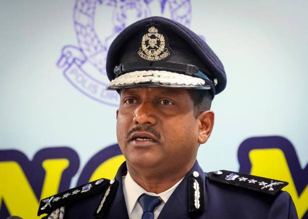 Selangor police chief, Datuk Hussein Omar Khan. - BERNAMAPIX