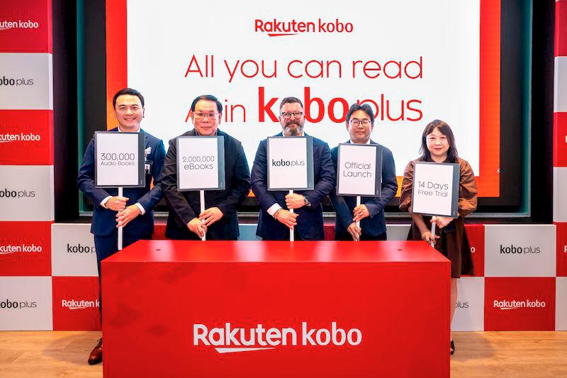 From left to right: Julian Chou, General Manager of Rakuten Kobo Asia, Denon Lim, President and Chief Editor of Lingzi Media, Michael Tamblyn, CEO of Rakuten Kobo, Hironori Shimada, Director of Rakuten Asia, and Maureen Ho, Chief Editor of Focus Publishing.