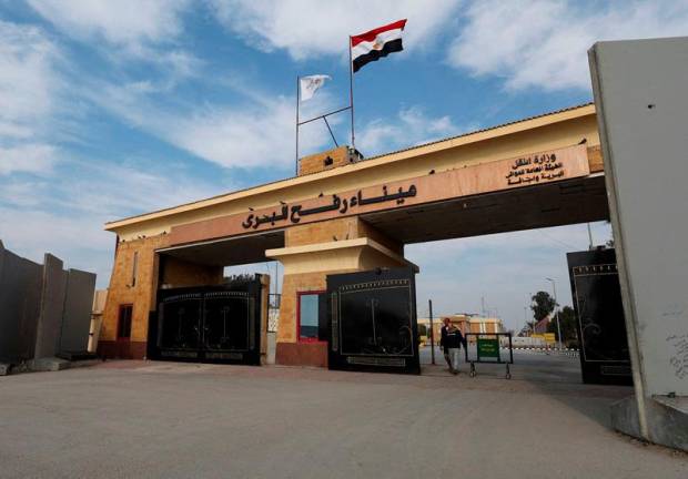 A view shows a gate at the Rafah border crossing, amid a ceasefire between Israel and Hamas, in Rafah, Egypt, January 28, 2025. - REUTERS/Amr Abdallah Dalsh/File Photo