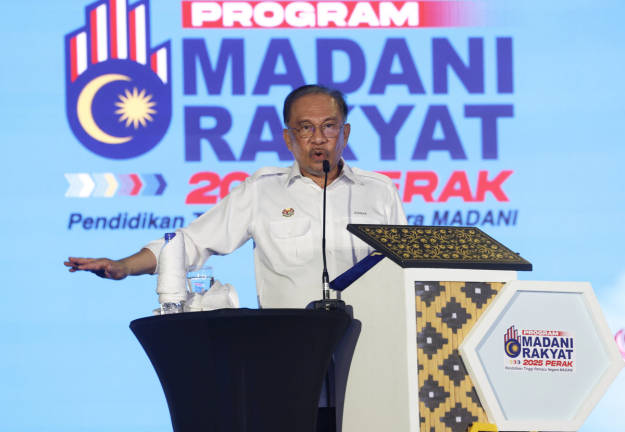 Prime Minister Datuk Seri Anwar Ibrahim said this at the closing of the Perak-level MADANI Rakyat Programme (PMR) 2025 held at Lumut Waterfront here today. - BERNAMApix