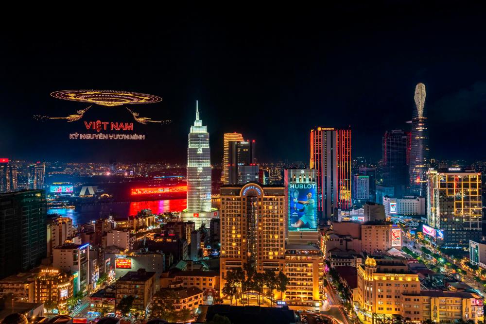 The drone light show in Ho Chi Minh City on April 28 featured an impressive fleet of 10,500 drones. Photo: Nguyễn Thế Dương