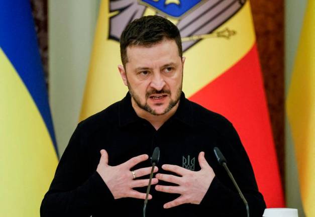 Ukraine's President Volodymyr Zelenskiy attends a joint press conference with Moldova's President Maia Sandu (not pictured), amid Russia's attack on Ukraine, in Kyiv, Ukraine January 25, 2025. - REUTERS/Gleb Garanich